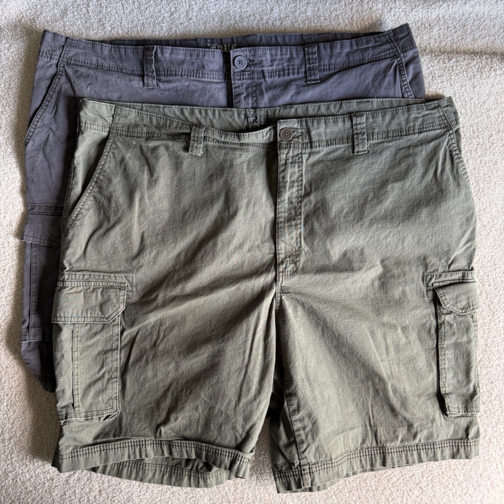 (Lot of 2) Men's Cargo Shorts - Olive Green & Gray